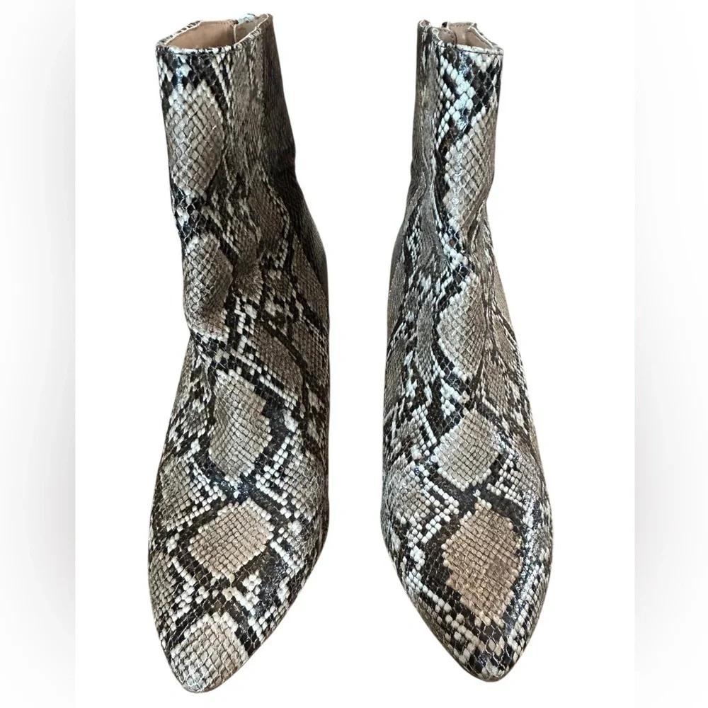DV by Dolce Vita Sz 11 Zabrina Pointed Toe Snakeskin Bootie Boots Bikercore